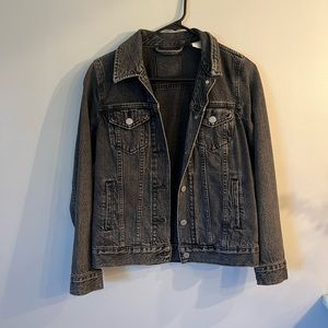 Levi’s - Black Denim Jacket